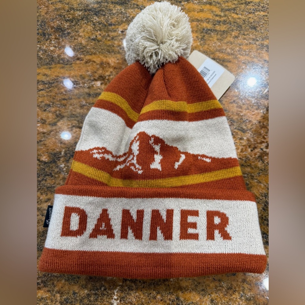 danner beanie